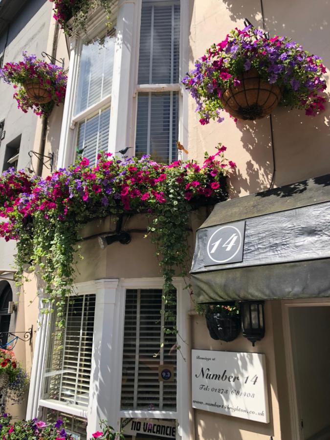 Number14brighton Couette-café 4*